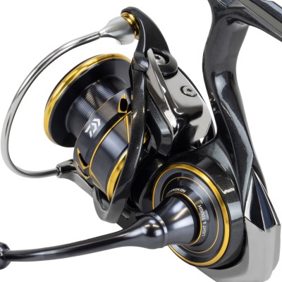 Daiwa 22 Caldia LT (MQ) Spinnrolle 2000S-H - 150m/ 0,14mm - 5,8:1 - 175g