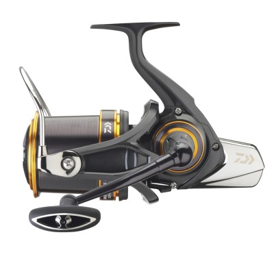 Daiwa 23 Emblem Surf 45 SCW QD, 300m/ 0,30mm - 4,9:1 - 605g