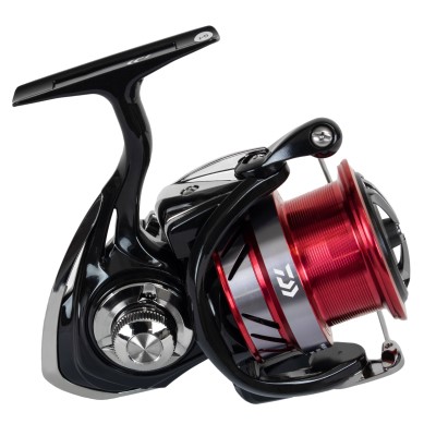 Daiwa Ninja Match 3000-C, 150m/ 0,23mm - 5,3:1 - 260g