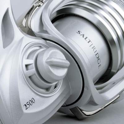 SPRO Salt Ridge 4000 220m/ 0,33mm - 5,50:1 - 330g