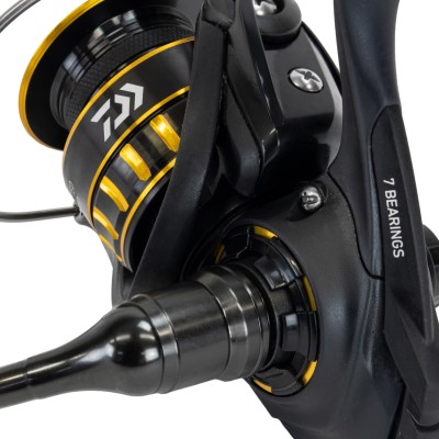 Daiwa BG, 2000 - 125m/ 0,25mm - 5,6:1 - 240g