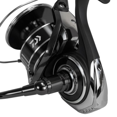 Daiwa BG MQ, 10000-H - 300m/ 0,37mm - 5.7:1 - 640g