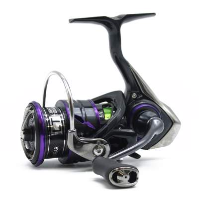 Daiwa Prorex V LT, 2500-XH - 150m/ 0,20mm - 6,2:1 - 210g