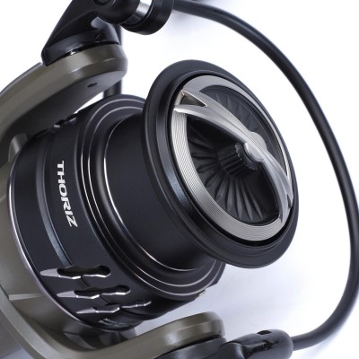 Savage Gear Thoriz - Spinnrolle 4000
