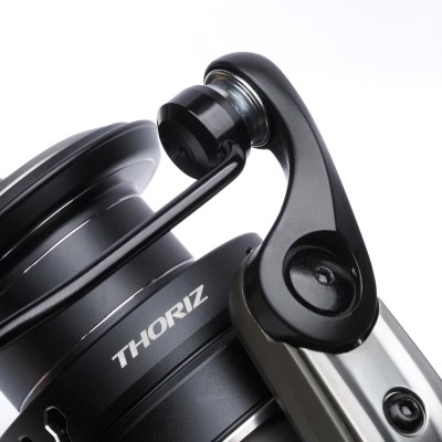 Savage Gear Thoriz - Spinnrolle C2000