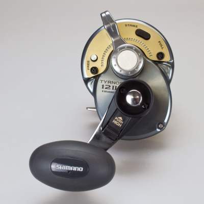 Shimano Tyrnos 2-Speed 12 LBS, 275m/ 20mm - 5,00:1 - 850g