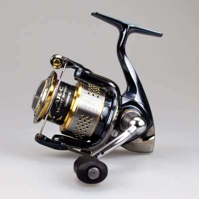 Shimano Stella 2500 FE, 160m/ 0,25mm - 5,2:1 - 225g