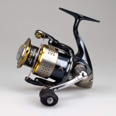 Shimano Stella 3000 FE, 210m/ 0,25mm - 6,0:1 - 225g