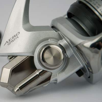 Shimano Aero 4000 FA Spin 180m/ 0,30mm - 4,8:1 - 330g