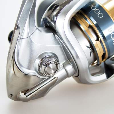 Shimano Biomaster 8000 SW-A PG Saltwater 230m/ 0,40mm - 4,8:1 - 545g