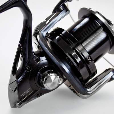 Shimano Aero Technium 12000 XTB MGS Weitwurfrolle mit Baitrunner Freilauf System 350m/ 0,40mm - 4,30:1 - 500g