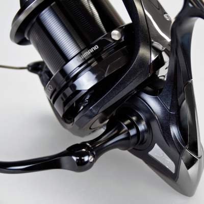 Shimano Aero Technium 12000 XTB MGS Weitwurfrolle mit Baitrunner Freilauf System 350m/ 0,40mm - 4,30:1 - 500g