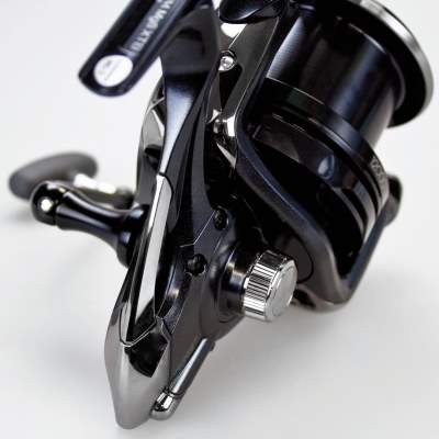 Shimano Aero Technium 12000 XTB MGS Weitwurfrolle mit Baitrunner Freilauf System 350m/ 0,40mm - 4,30:1 - 500g