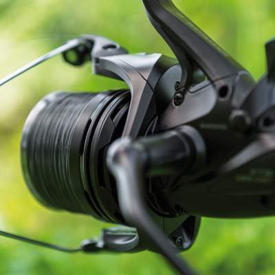 Shimano Medium Baitrunner XT-B LC Freilaufrolle 390m/0,30mm - 5,3:1 - 560g