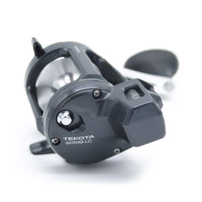 Shimano Tekota 601 HG LC A (LH) Multirolle 6,3:1 - 485g