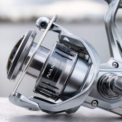 Shimano Nasci FC, C5000 XG - 305g - 0,30mm/240m