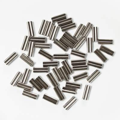 Angel Domäne Hochleistungs Doppel Quetschhülsen 50 Stück 1,0x8mm für Schnüre 0,45-0,60mm,