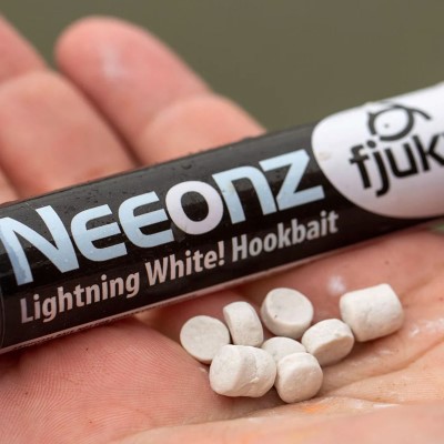 Fjuka Neeonz, 7mm - Lightening White