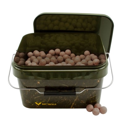 BAT-Tackle Böse Boilies im Realistric® Eimer 2,5 kg, 18mm, Peach & Cream - light brown