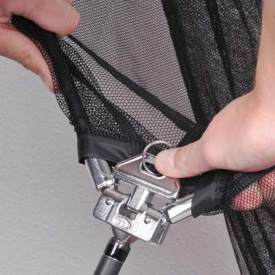 Spro Strategy Landing Net mit BFS Karpfenkescher 4mm