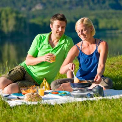 Campingaz Bistro 300 Gaskocher Bundle inklsuive 2x CV300 Kartusche,