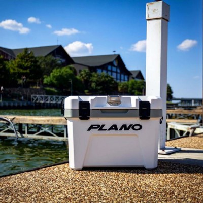 Plano Frost, 14QT - 50,8 x 30,5 x 36,3cm - 14l