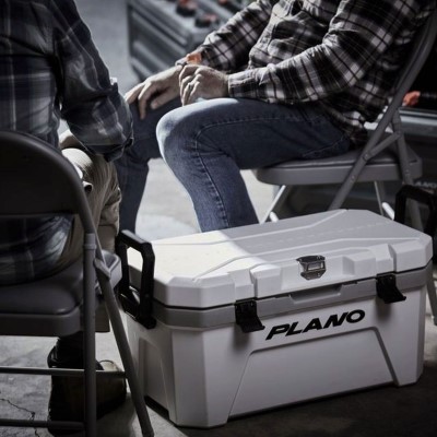 Plano Frost Kühlbox 32QT - 72,9 x 39,3 x 36,3cm - 32l