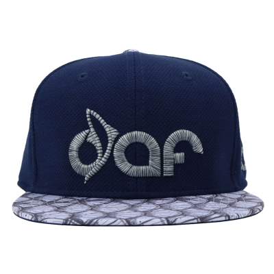 Dicht am Fisch Navy and Scales Cap