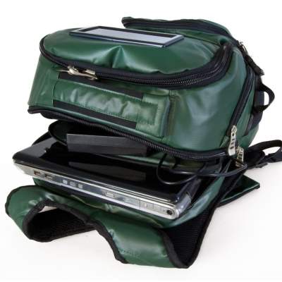JRC Extreme Range Camera- Laptop Backpack (Rucksack) mit Solarpanel zum Laden,