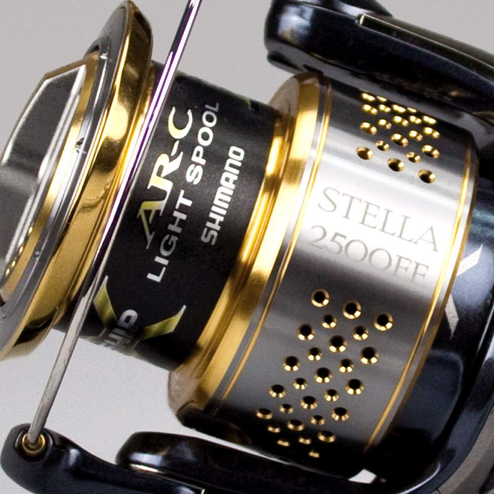 Shimano Stella 2500 FE, 160m/ 0,25mm   5,21   225g