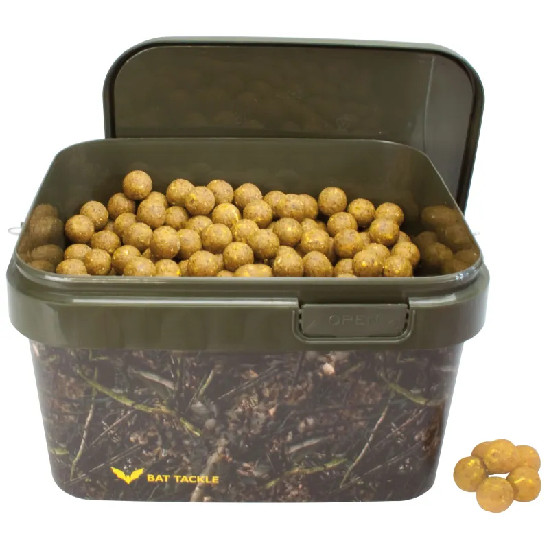 BAT-Tackle Böse Boilies im Realistric® Eimer 2,5 kg, 18mm, Sexy Scopex