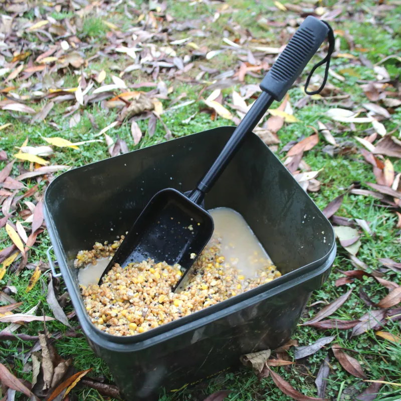 BAT-Tackle Futterschaufel mit Stab (Groundbaiter)