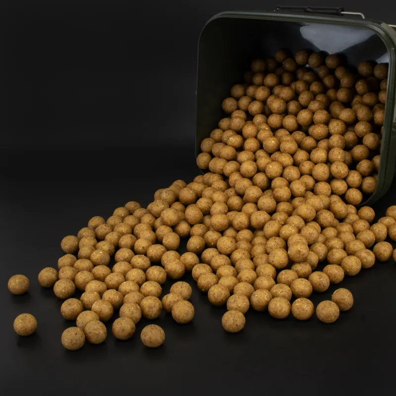 BAT-Tackle Sessionpack Böse Boilies im Realistric® Eimer 18mm White chocolate + Dip + Pop Ups