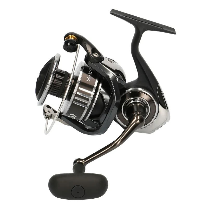 Daiwa BG MQ 2500D-H - 150m/ 0,28mm - 5.7:1 - 235g