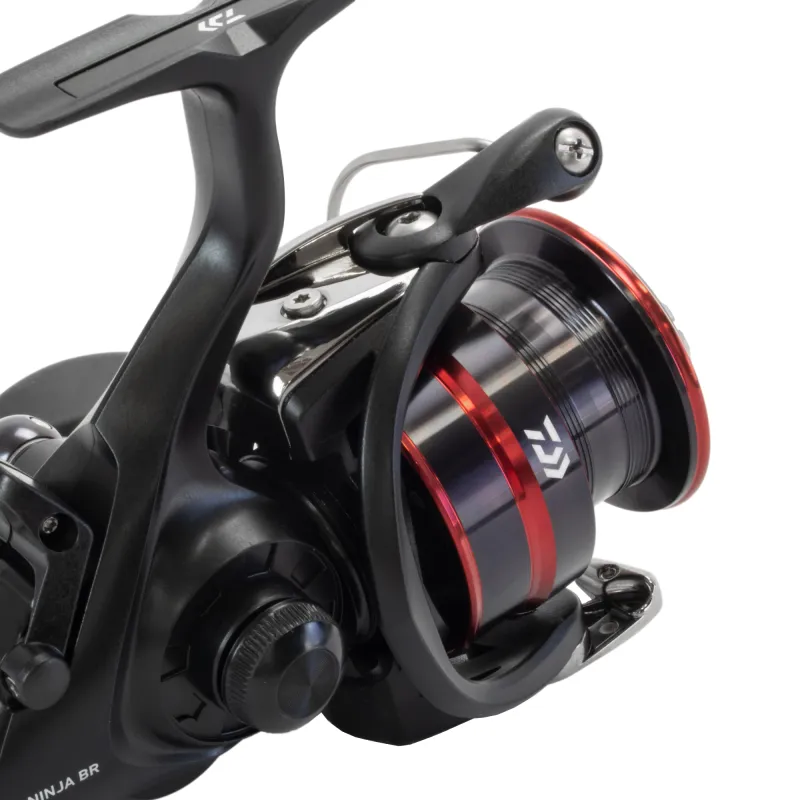 Daiwa Ninja BR LT 3000 - 150m/ 0,23mm - 5,2:1 - 300g