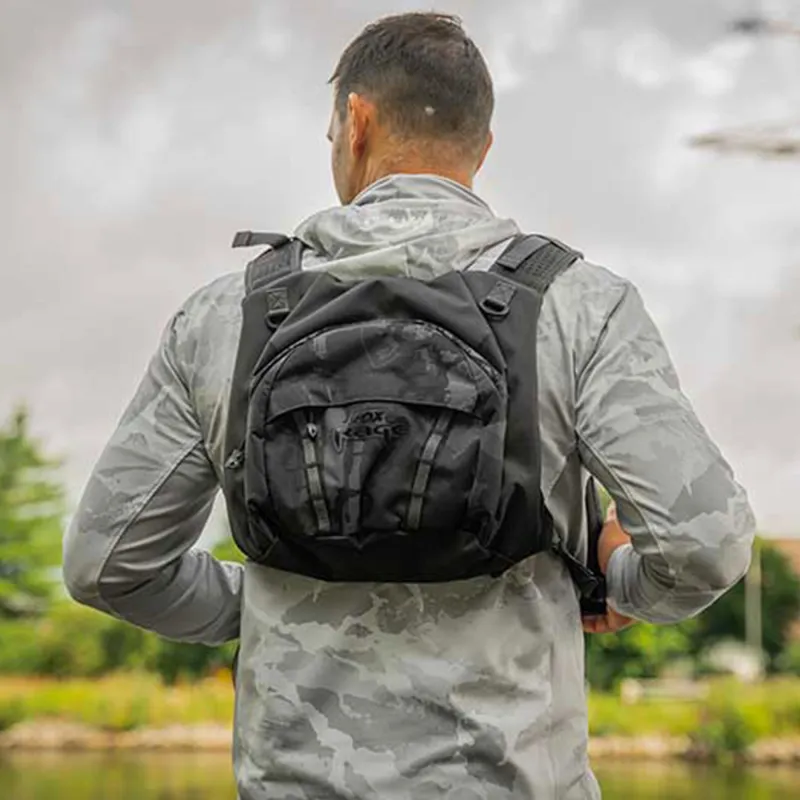 Fox Rage Camo Voyager Chest Pack Front:38x17x23cm Back:31x7x30cm+ 2 Tackle Boxes