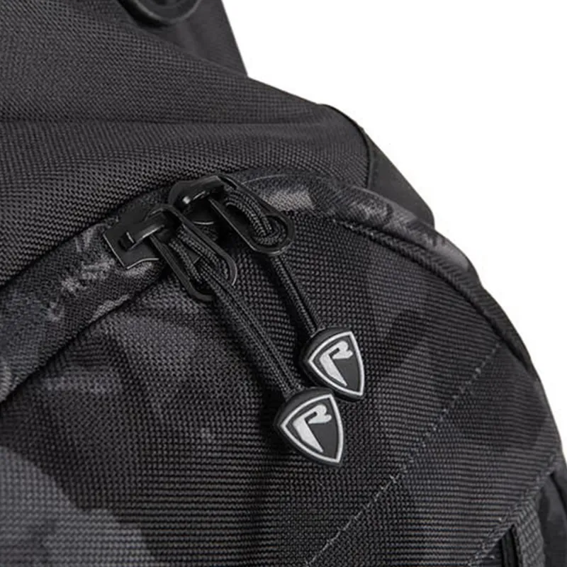 Fox Rage Camo Voyager Chest Pack Front:38x17x23cm Back:31x7x30cm+ 2 Tackle Boxes