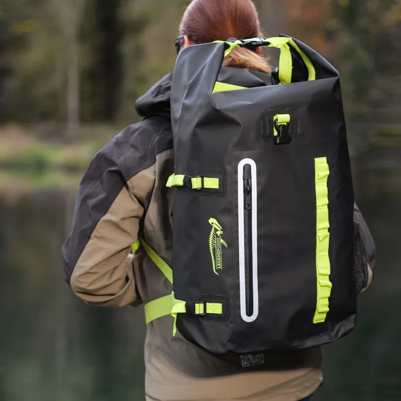 Legendfossil Wasserfester Rucksack "Fjord" 30Liter - 32,5 x 20 x 43 cm - schwarz