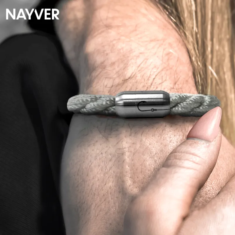 NAYVER KAPT´N Hook mit Geschenkbox Grau-Silber - 20cm