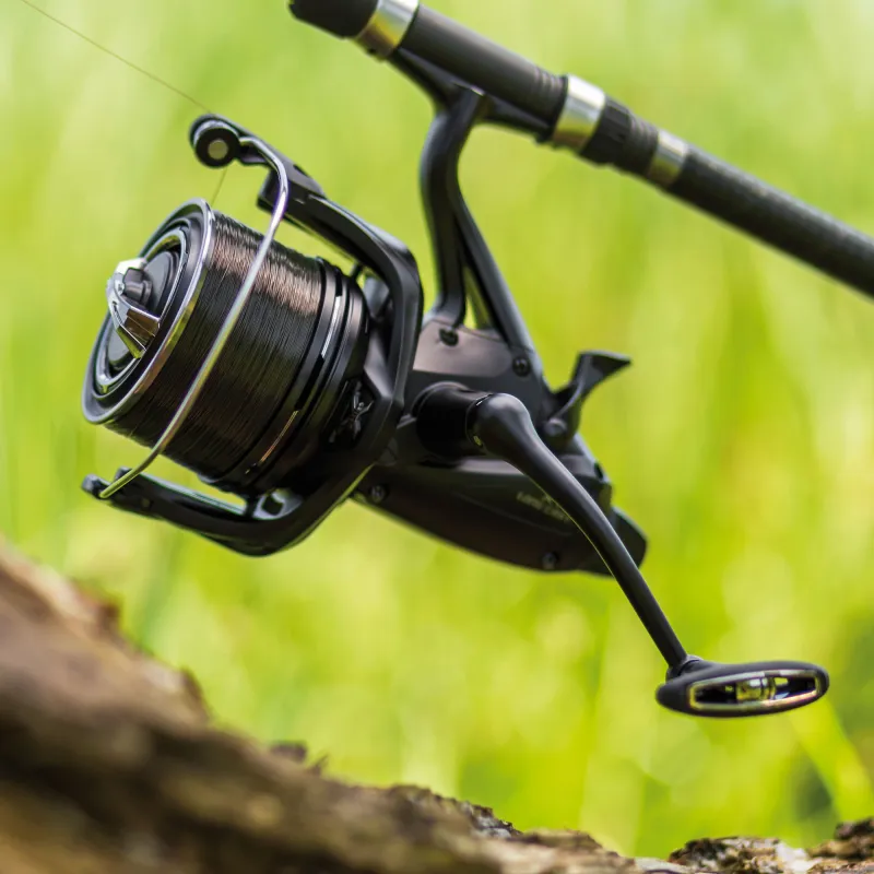 Shimano Medium Baitrunner XT-B LC 390m/0,30mm - 5,3:1 - 560g