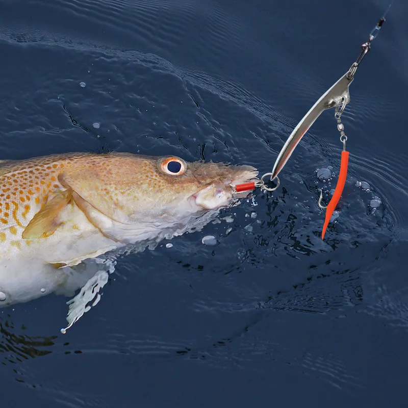 Team Deep Sea Norway Bomb Special Pilker - Lead Free 250g - Chrom/Red Makk - 1 Stück